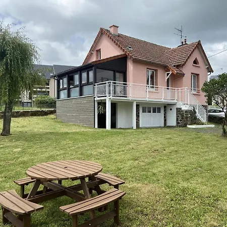 Maison Renovee Avec Jardin, Proche Du Parc Des Volcans D'auvergne, Ideale Pour Randonnees Et Detente - Fr-1-742-564