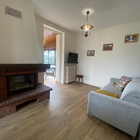 Prázdninový dům Maison Renovee Avec Jardin, Proche Du Parc Des Volcans D'auvergne, Ideale Pour Randonnees Et Detente - Fr-1-742-564 *